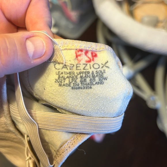 Leather Split-Sole Juliet Ballet Shoe size 9.5 - Picture 2 of 2